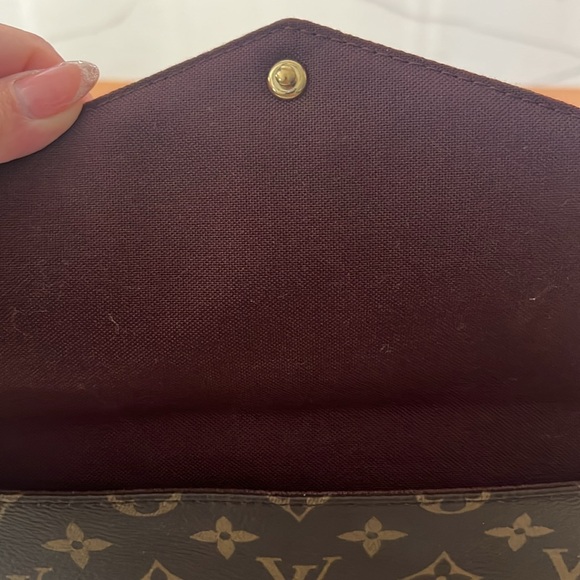Louis Vuitton Mabillon Crossbody - Picture 2 of 11